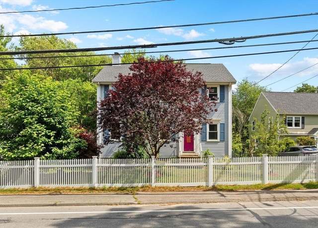 Property at 93-A Lexington St, Burlington, MA 01803, 3 beds, 3 baths