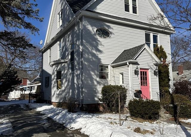 Property at 8 Ferdinand St, Worcester, MA 01603, 4 beds, 1.5 baths