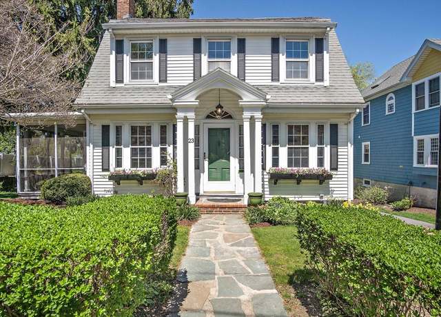 Property at 23 Summit Ave, Quincy, MA 02169, 5 beds, 1.5 baths
