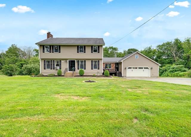 Property at 157 Podunk Rd, Sturbridge, MA 01566, 4 beds, 2.5 baths