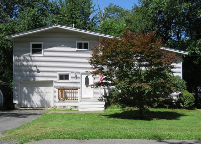 Property at 14 Richardson Rd, Hudson, MA 01749, 3 beds, 1.5 baths