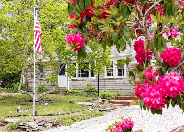 Property at 20 Sun Cir, Bourne, MA 02532, 2 beds, 1 bath