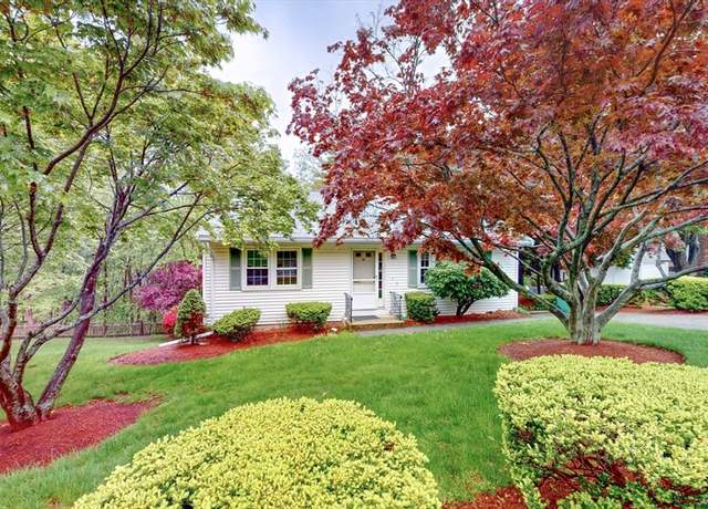 Property at 10 Briarwood Rd, Woburn, MA 01801, 2 beds, 1 bath