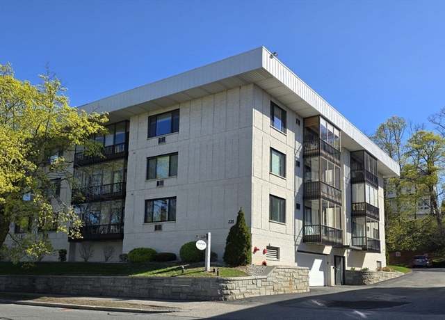 Property at 234 Nesmith Steet #15, Lowell, MA 01852, 2 beds, 1.5 baths