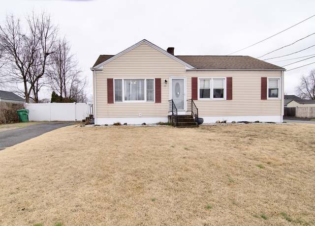 Property at 10 Woodcrest Cir, Chicopee, MA 01020, 3 beds, 1 bath