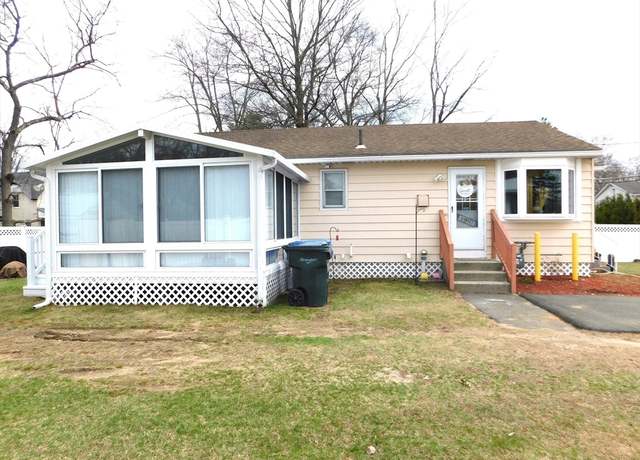 Property at 29 Lamont St, Springfield, MA 01119, 3 beds, 2 baths