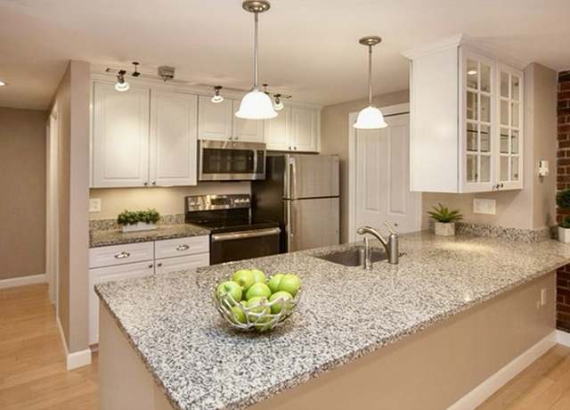 Property at 26 Greentree Ln #29, Weymouth, MA 02190, 1 bed, 1 bath