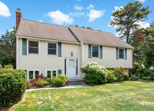 Property at 3 Waterside Dr, Falmouth, MA 02556, 4 beds, 2 baths