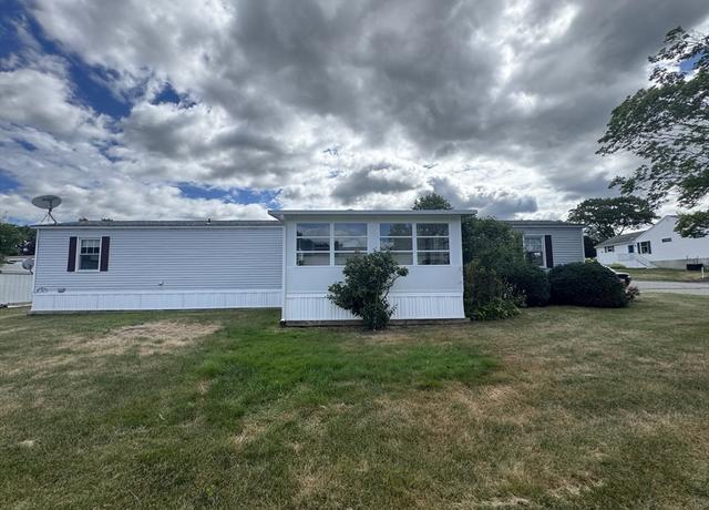 Property at 7 Minuteman Rd, Taunton, MA 02780, 2 beds, 1.5 baths
