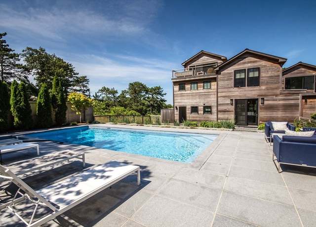 Property at 110 Fifth Street North, Edgartown, MA 02539, 4 beds, 3.5 baths