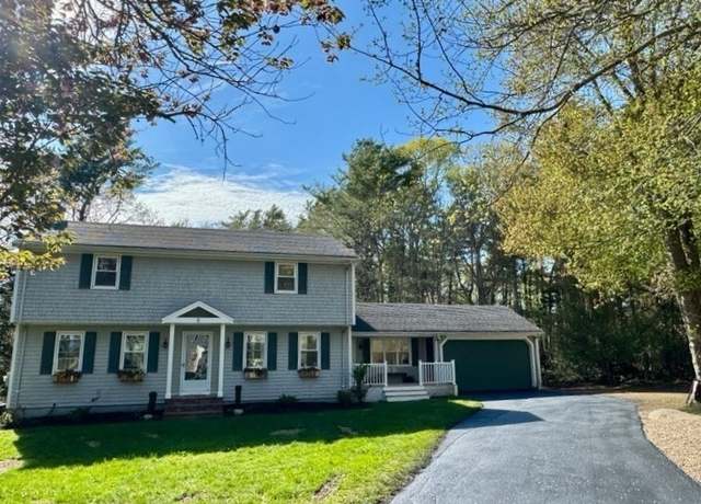 Property at 8 Melanie Ln, Mattapoisett, MA 02739, 3 beds, 3.5 baths