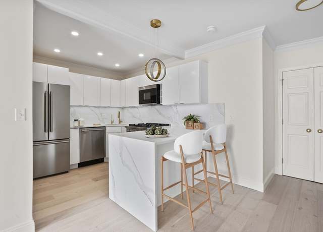 Property at 85 E India Row Unit 36D, Boston, MA 02110, 1 bed, 1 bath