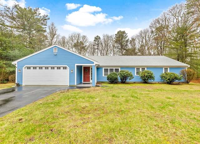 Property at 49 Heather Ln, Barnstable, MA 02632, 3 beds, 2.5 baths