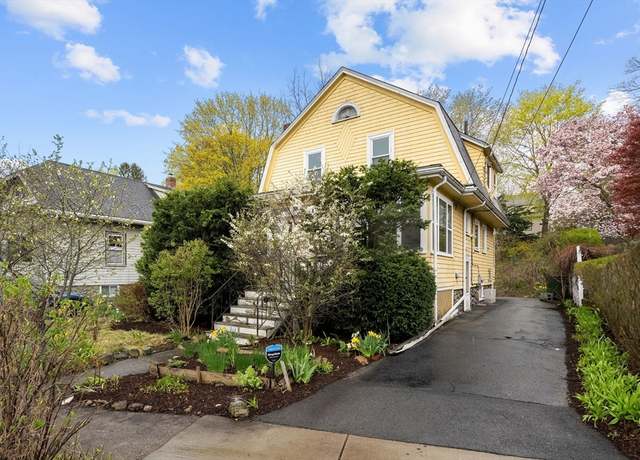 Property at 42 Brookfield Rd, Waltham, MA 02452, 3 beds, 1.5 baths