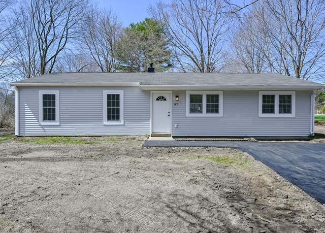 Property at 27 Lincoln Ln, Hanover, MA 02339, 3 beds, 2 baths