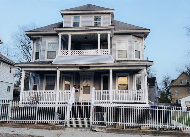 Property at 37 Eagle St, Springfield, MA 01107, 8 beds, 4 baths