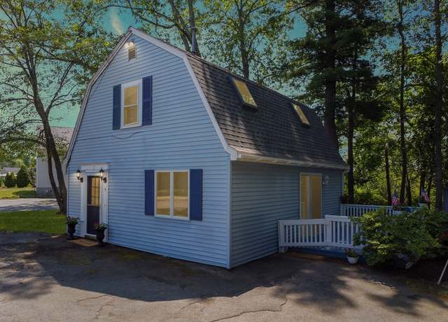 Property at 4 Washington St, Salisbury, MA 01952, 2 beds, 1 bath