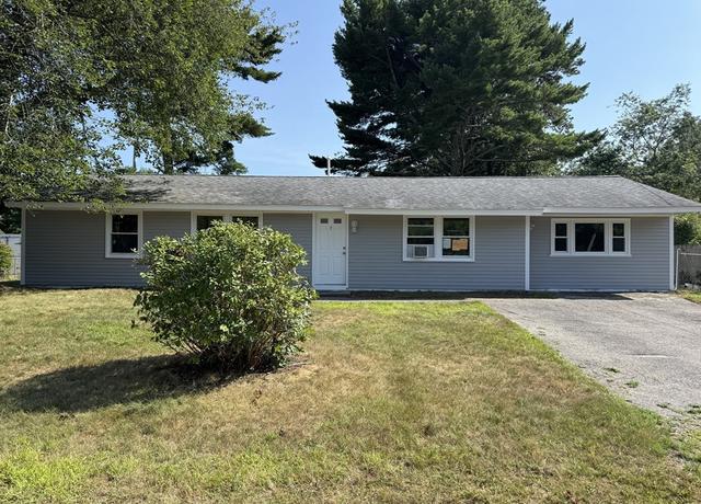 Property at 7 Terry Ln E, Wareham, MA 02571, 4 beds, 1 bath