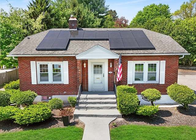 Property at 22 Fruit St, Leominster, MA 01453, 5 beds, 3 baths