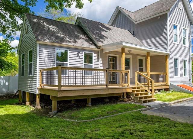 Property at 43 Oak Ave, Athol, MA 01331, 3 beds, 2.5 baths