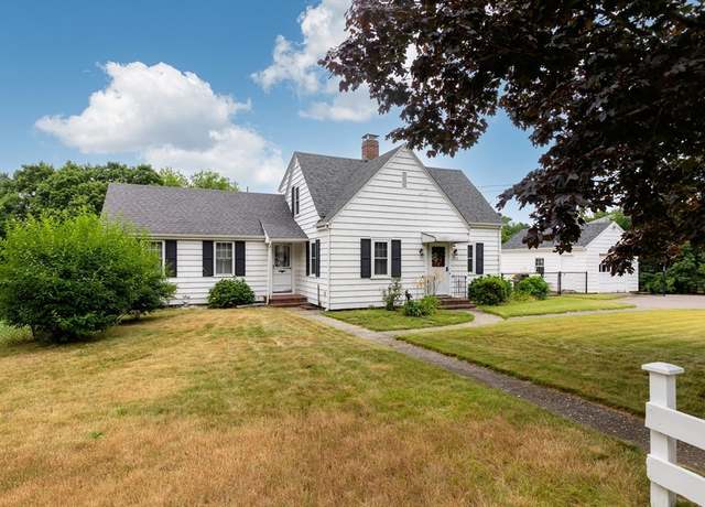 Property at 272 Everett St, Middleboro, MA 02346, 2 beds, 1.5 baths