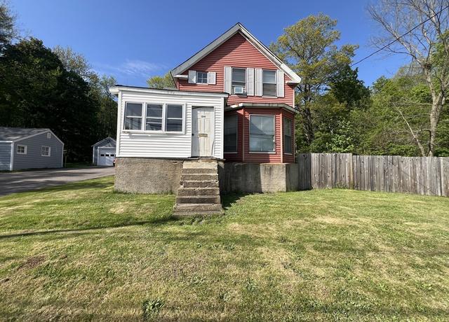 Property at 104 Temple St, Gardner, MA 01440, 3 beds, 1 bath