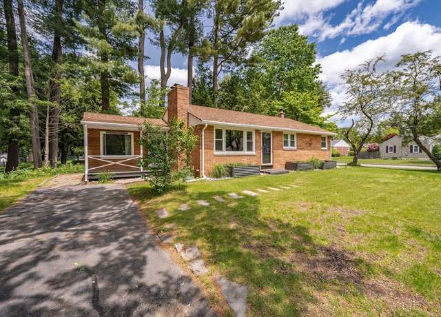Property at 226 Dutchess St, Springfield, MA 01129, 3 beds, 1 bath