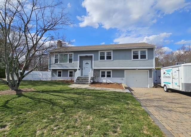 Property at 8 Hillcrest Dr, Milford, MA 01757, 4 beds, 2 baths