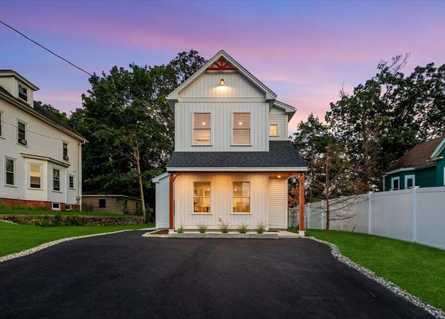 Property at 29 Elm St, Webster, MA 01570, 2 beds, 1.5 baths
