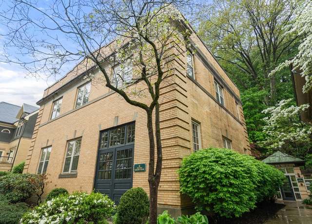 Property at 81 Glen Rd Unit S1, Brookline, MA 02445, 2 beds, 2.5 baths