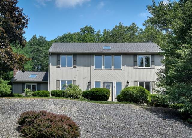 Property at 17 Mcneil Cir, Marlborough, MA 01752, 3 beds, 3.5 baths