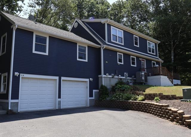 Property at 12-R Foley Dr, Framingham, MA 01701, 3 beds, 2.5 baths