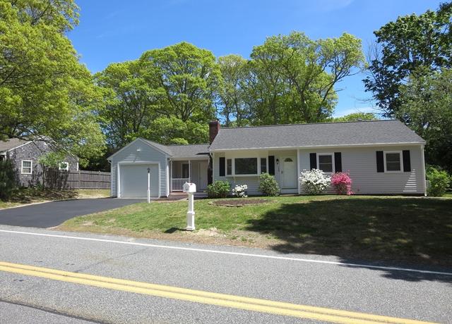 Property at 130 Fuller Rd, Barnstable, MA 02632, 3 beds, 1.5 baths
