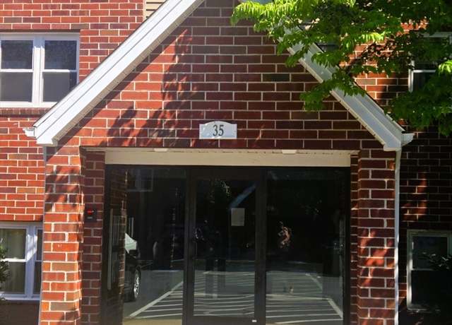 Property at 35 Longworth Ave #35, Brockton, MA 02301, 2 beds, 1 bath