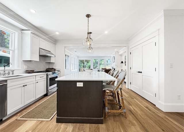 Property at 286 Merrimac St Unit B, Newburyport, MA 01950, 3 beds, 3.5 baths