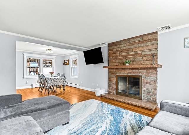 Property at 40 Chase Rd, Marlborough, MA 01752, 3 beds, 2.5 baths