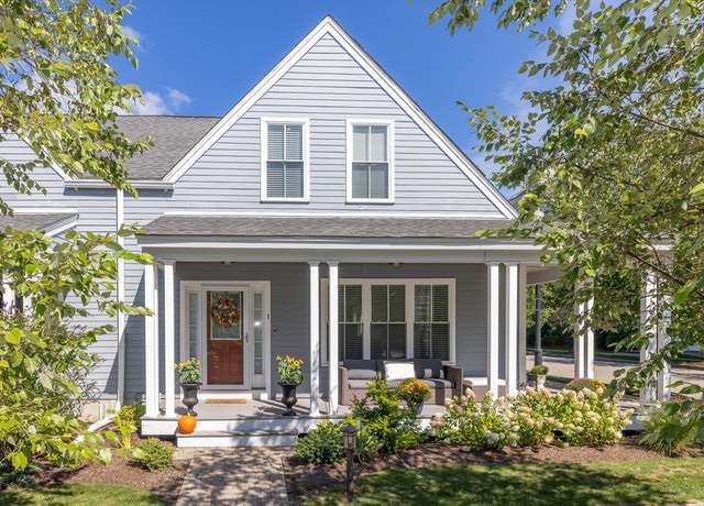 Property at 1 Sandpiper Grn, Weymouth, MA 02190, 2 beds, 2.5 baths