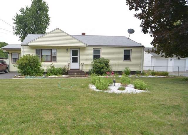 Property at 89 Cherokee Dr, Springfield, MA 01109, 3 beds, 1 bath