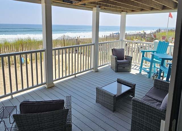 Property at 178 N End Blvd Unit B, Salisbury, MA 01952, 2 beds, 1 bath