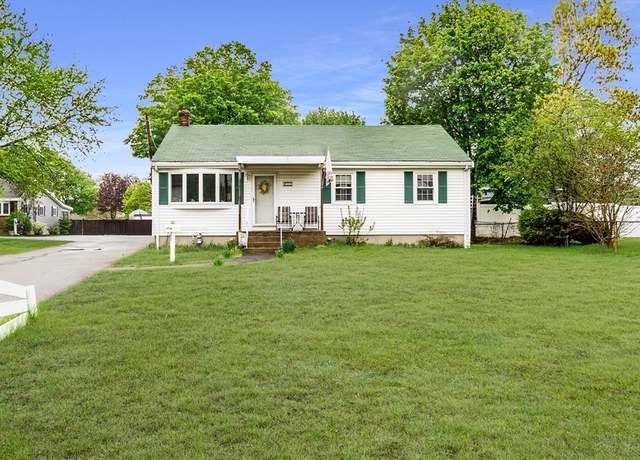 Property at 33 Lynn St, Peabody, MA 01960, 3 beds, 2 baths