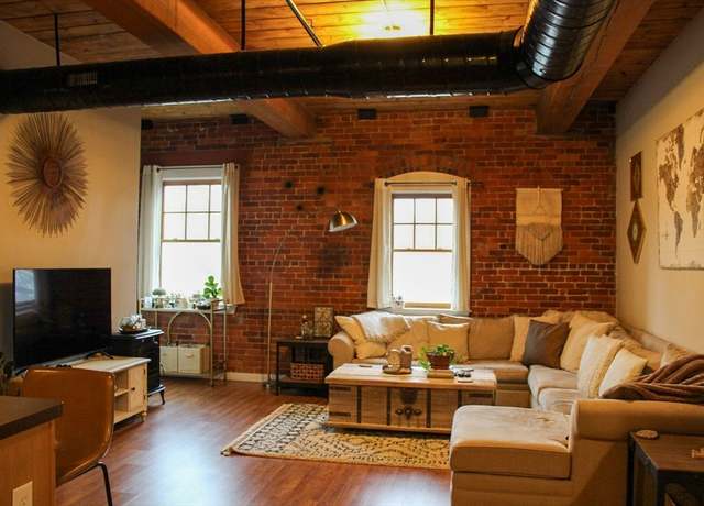 Property at 540 Main St #205, Clinton, MA 01510, 2 beds, 1 bath