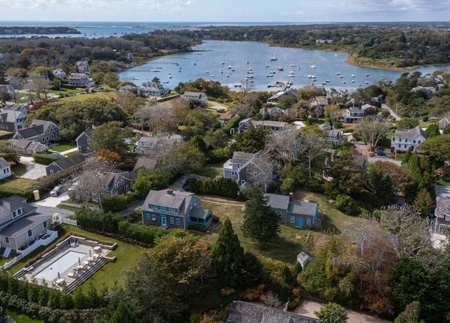 Property at 30 Mill Hill Ln, Chatham, MA 02633, 7 beds, 3 baths