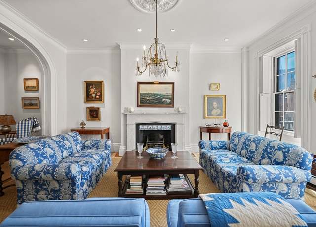 Property at 32 West Cedar St, Boston, MA 02108, 3 beds, 4 baths