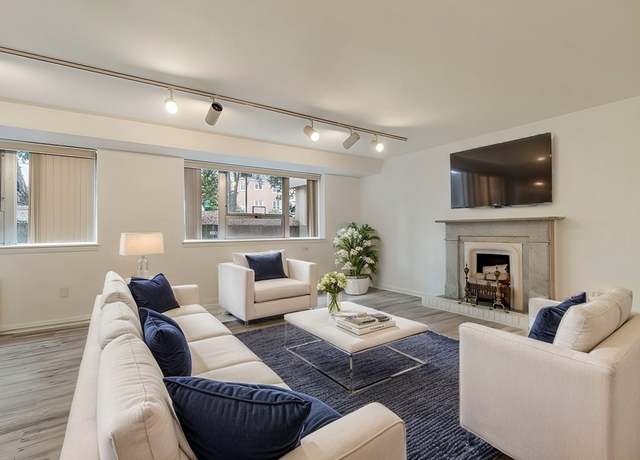 Property at 20 Hammond Pond Pkwy #15, Newton, MA 02467, 1 bed, 1 bath