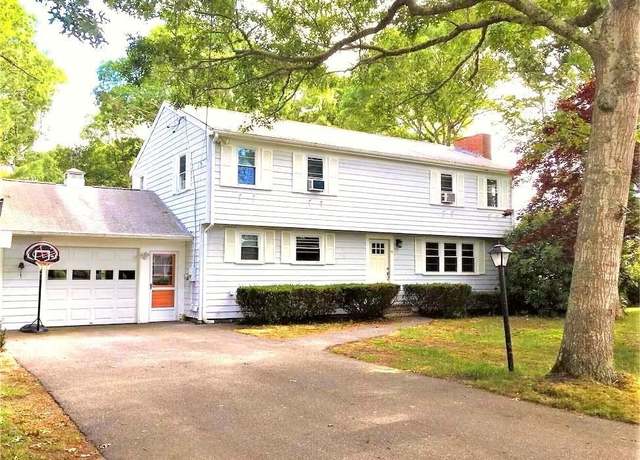 Property at 93 Wampanoag Rd, Yarmouth, MA 02664, 5 beds, 2 baths