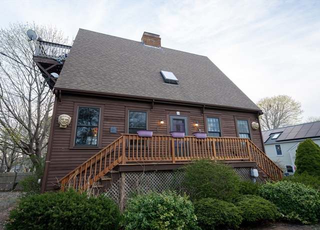 Property at 34 Crocker Dr, Barnstable, MA 02601, 2 beds, 3 baths