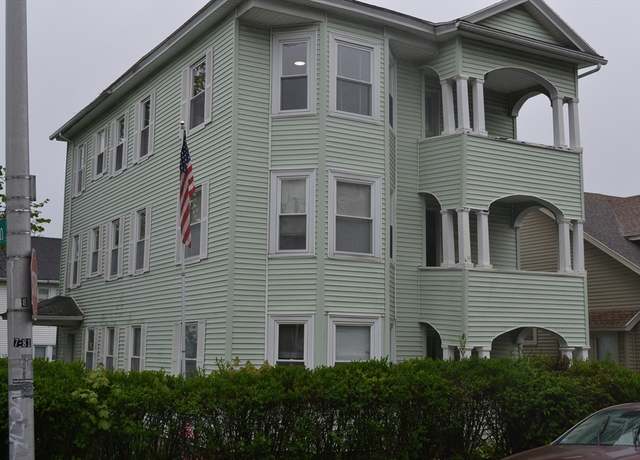 Property at 38 Dartmouth St, Worcester, MA 01604, 6 beds, 3 baths