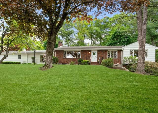 Property at 19 Bosworth Rd, Framingham, MA 01701, 3 beds, 3.5 baths