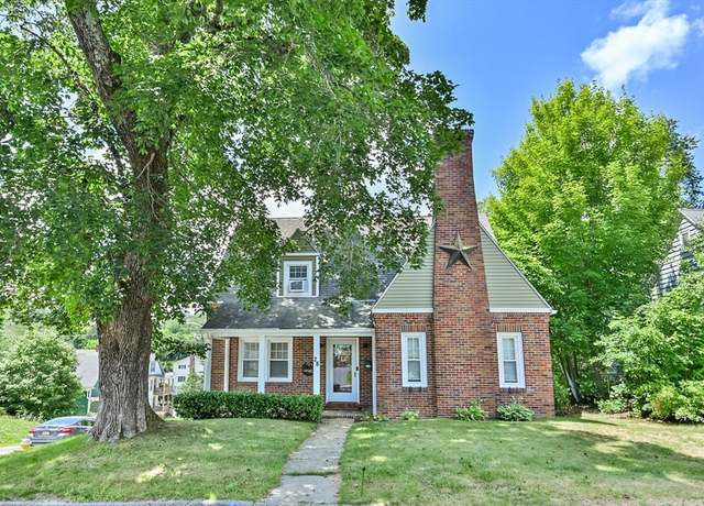 Property at 28 Litchfield Ave, Southbridge, MA 01550, 3 beds, 1.5 baths
