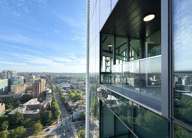 Property at 188 Brookline Ave Ph 29A, Boston, MA 02215, 3 beds, 3 baths